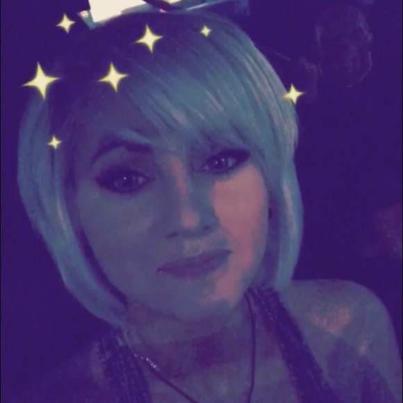 Meet your Posher, Shera - Picture 1 of 1